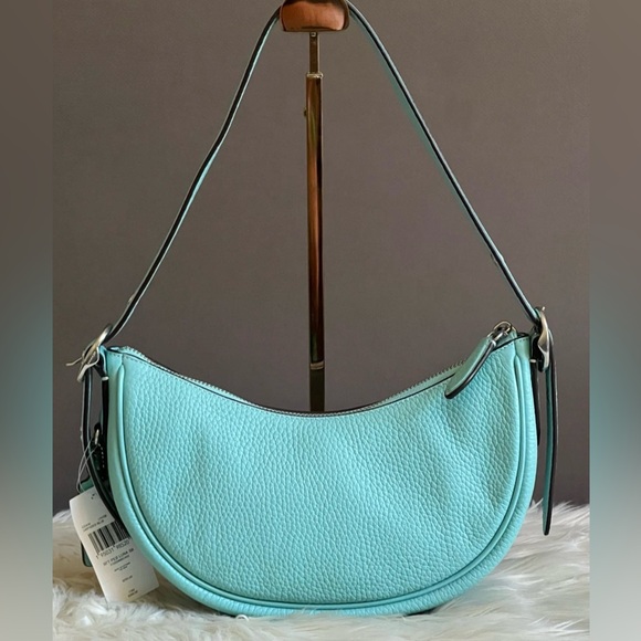 CC439 - Coach Luna Shoulder Bag - Picture 6 of 12